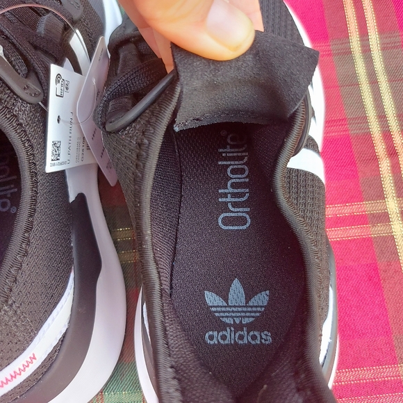 Adidas sneakers for teenagers - Picture 3 of 8